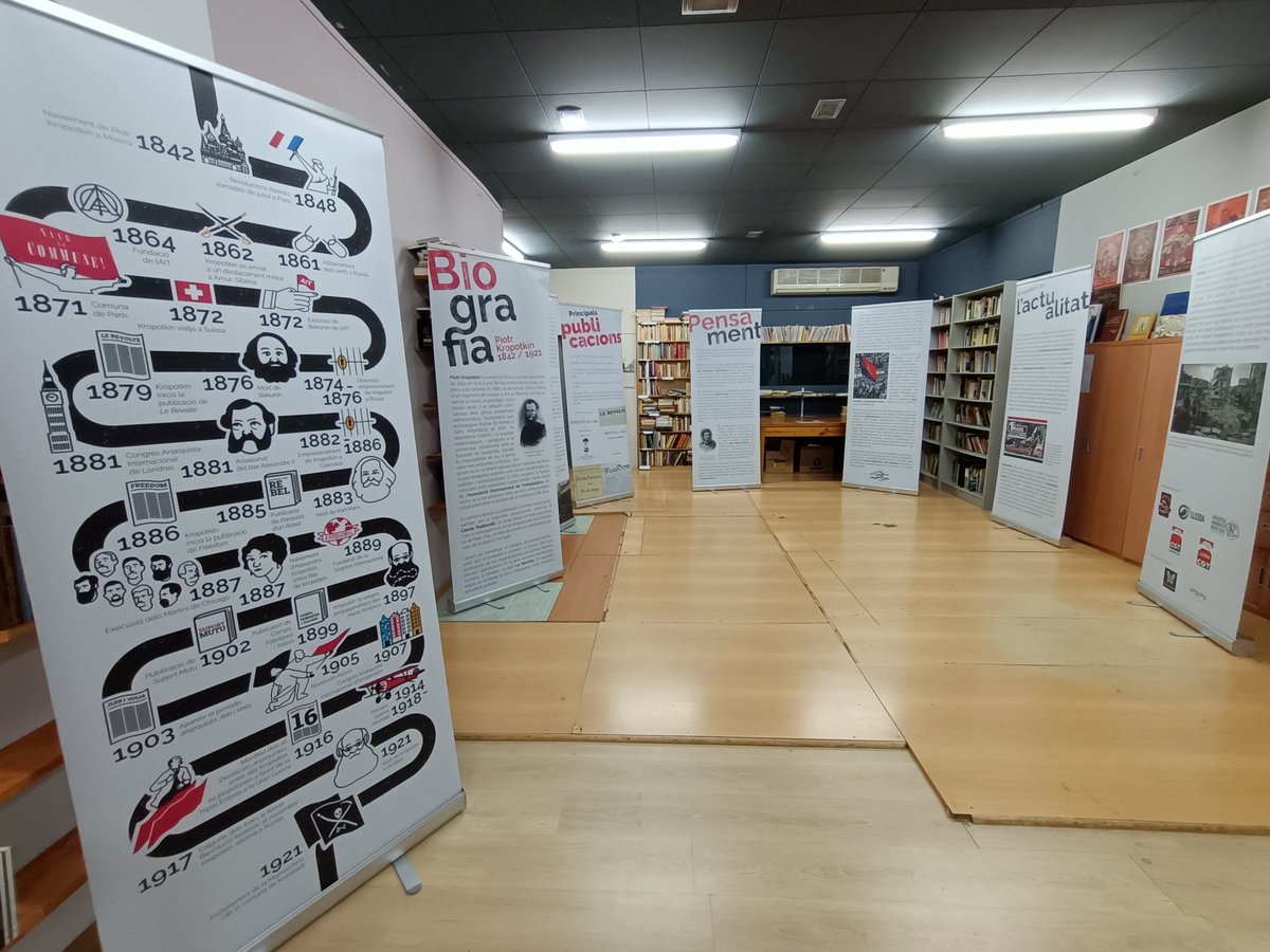 Contentíssimes d'haver pogut participar elaborant el disseny de l'exposició "Vida i obra de P. Kropotkin". La podeu visitar a la <a href="/BiblioMariaRius/">Biblioteca Anarquista Maria Rius</a>. Gràcies a les companyes de la Biblio, <a href="/Alestrinxeres/">A les Trinxeres</a>, <a href="/BatzacLleida/">Batzac_Joventuts Llibertàries Lleida</a> i <a href="/CGTLleida/">CGT Lleida</a> per confiar en nosaltres!