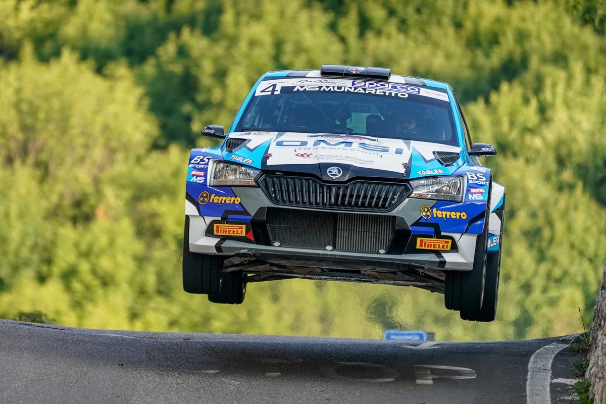 MSMunaretto's tweet photo. 🇮🇹 TRA ITALIA E FRANCIA CON TRE EQUIPAGGI
🇬🇧 BETWEEN ITALY AND FRANCE WITH THREE CREWS
➡️ https://t.co/NgfLBQBfa1
@CIRally @FFSportAuto 
📸 Fabrizio Buraglio
#MSMunaretto #Rally #PiùNote #Motul #Motulitalia #PoweredByMotul https://t.co/qsSBIqiZ1J