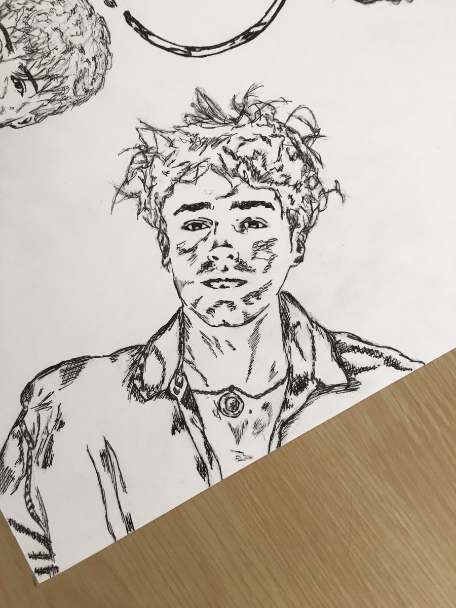 portugal_wdw's tweet photo. Did a little something with some black fineliner pens to celebrate #LoveBack ! 
 It took some time but it was worth it! 
 Hope u like it ✨

#LoveBackOutNow 
@whydontwemusic 🖤🔙 https://t.co/qLCXJMdG2Y