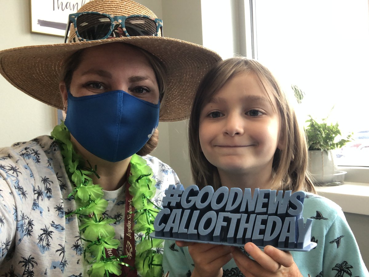 Katy_Booher's tweet photo. Meet Gracie, our Soaring Heights #GoodNewsCalloftheDay who gives her full attention to the teacher and is responsible with her belongings.  Leaders, like Gracie, set a good example for others.  We're so lucky to have Gracie making our school a better place for students and staff! https://t.co/8pM1f2PhKB