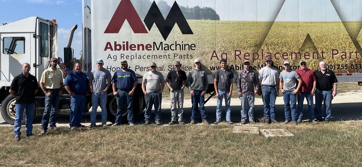 CCyr52's tweet photo. Big thanks to @NCKTC Agriculture Equipment Technology students for taking time to come tour @AbileneMachine Doug Cox has a great group of young men in his first year class!
#NCKTech #AbileneMachine #HonestPersonalService https://t.co/tuUFYEaqdi