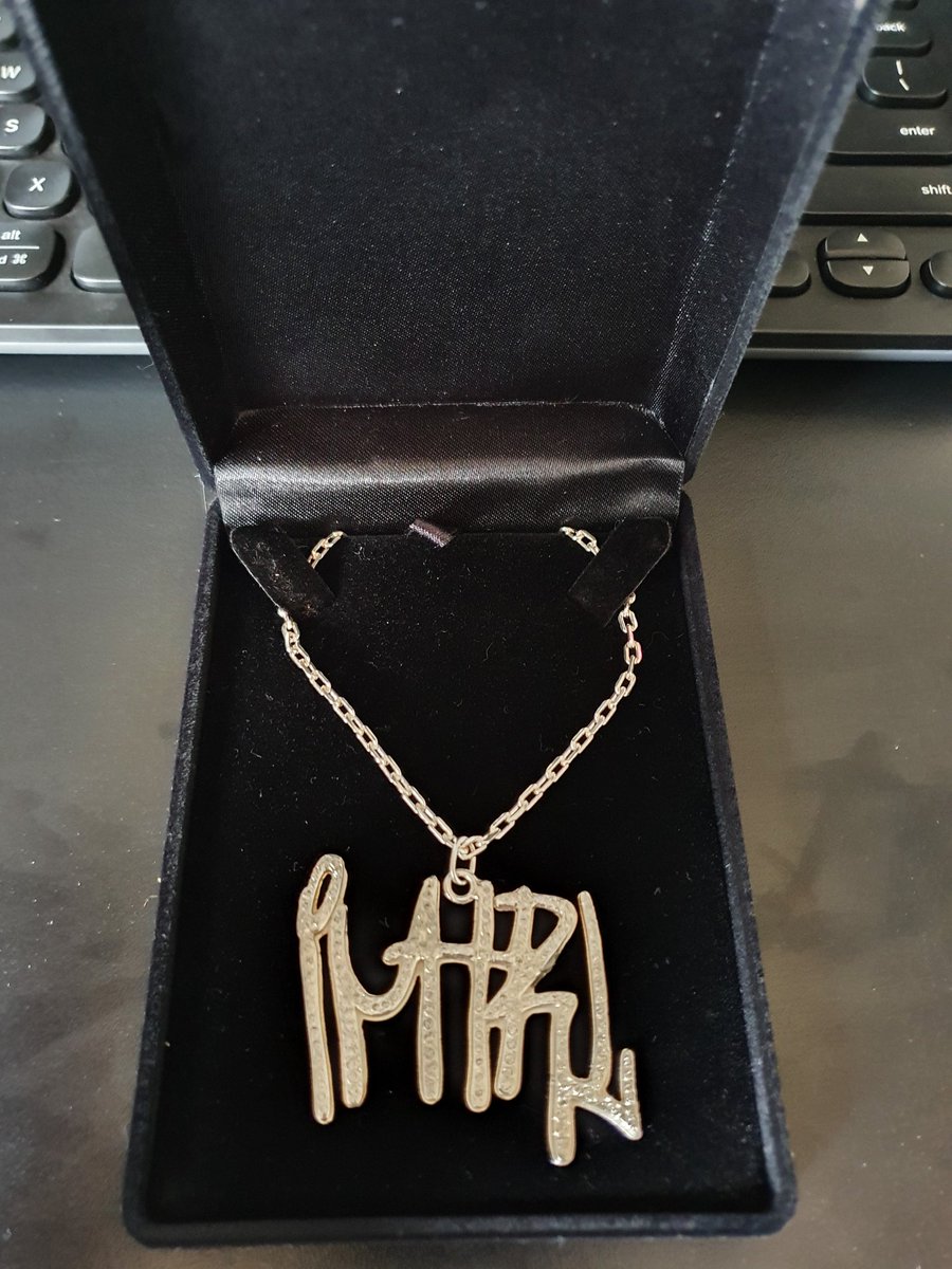 xaverinho_23's tweet photo. Finalmente minha joia do sorteio do Ret chegou 😍❤🙏🏽
@FilipeRet @central_fr
#IMTRL https://t.co/5zbazL5zDk
