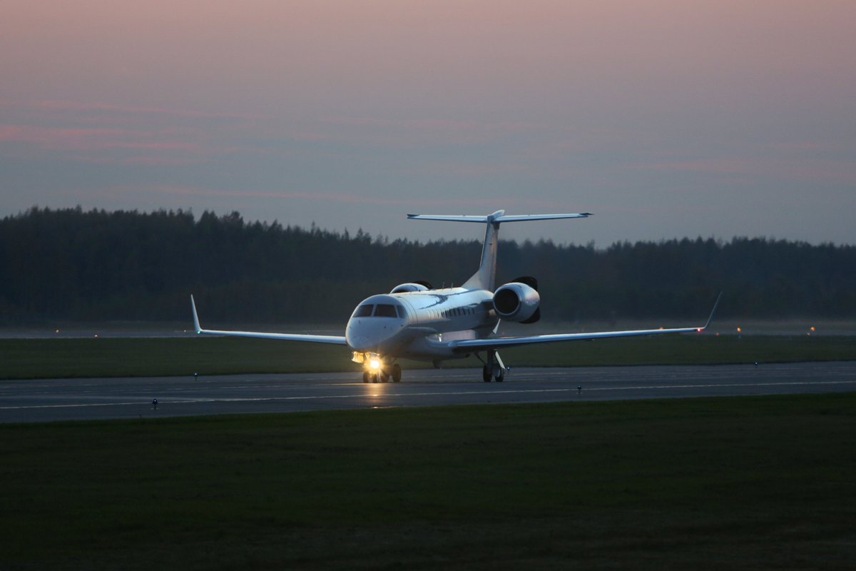 FlyFXAIR's tweet photo. #FlyFXAIR and experience how #premiumcharter on-demand has been elevated, starting with quality aircraft and flexible charter offerings.
Visit https://t.co/wmFmO0X5GW to learn more. https://t.co/bWR7owHR4r