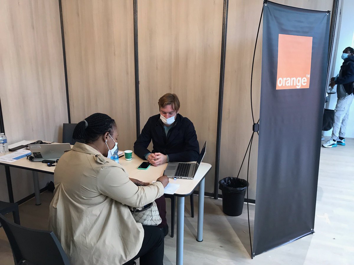 .<a href="/OrangeIDF/">Orange Île-de-France</a> était représentée par la Direction Régionale IDF Sud et Est <a href="/jeanphi230359/">Jean Philippe Leroy</a> et <a href="/MSaintEllier/">Mathias Saint-Ellier</a> au salon de l’emploi de <a href="/Est_Ensemble/">Est Ensemble</a> <a href="/seinesaintdenis/">Département de Seine-Saint-Denis</a> « une journée pour s’informer, découvrir et postuler »