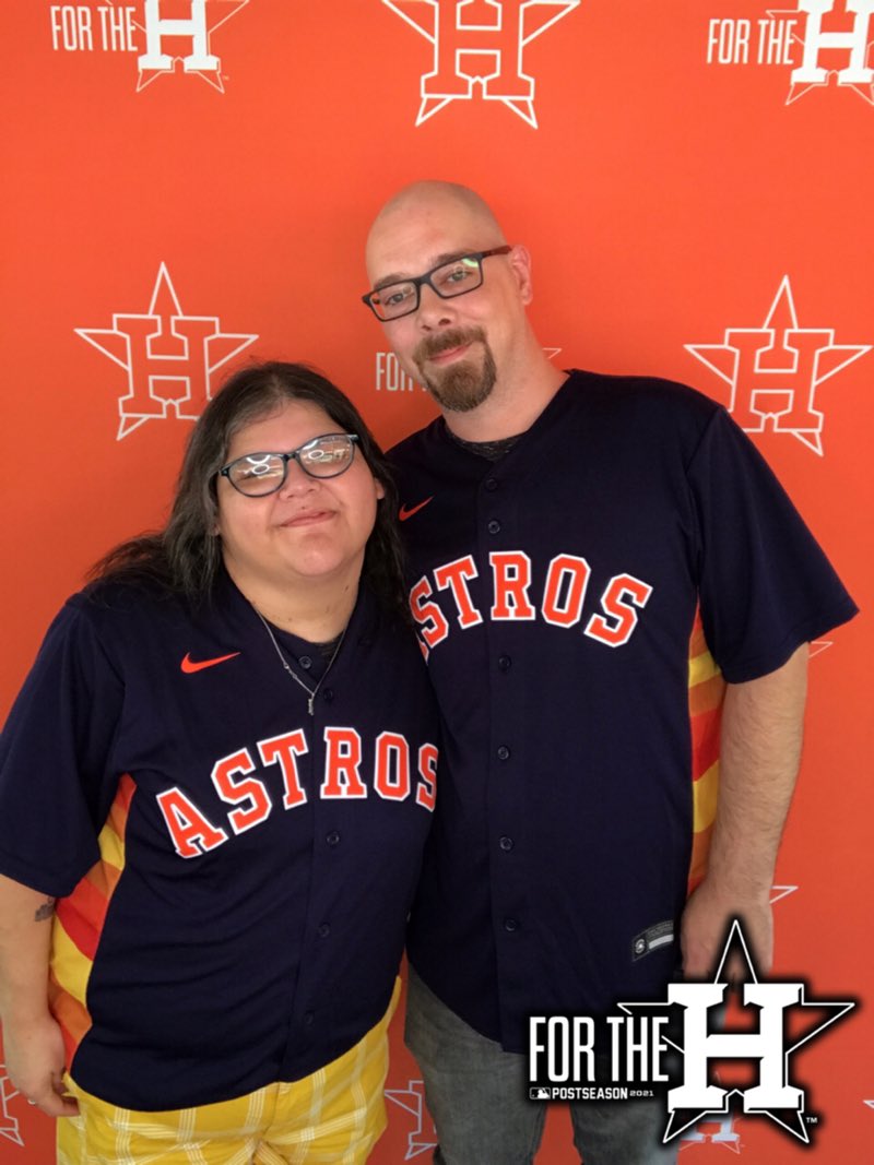 kat_hull's tweet photo. ALDS game 1 #ForTheH https://t.co/bSRWoUWFSL