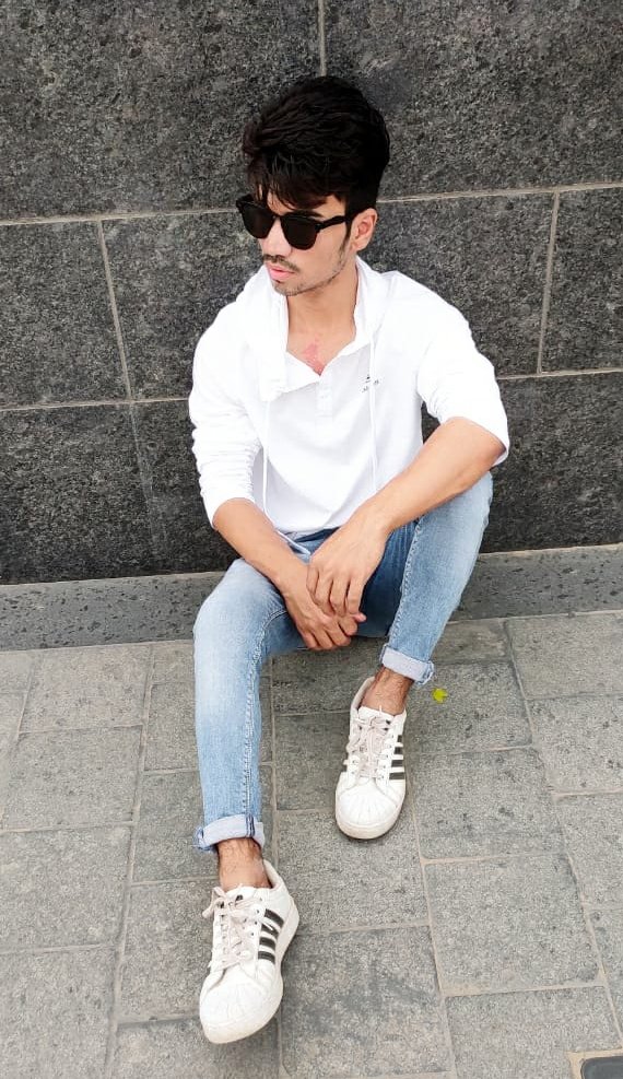 0Luckygupta2's tweet photo. Success is not final;
Failures is not Fatal:
It is the courage to continue 
That counts.

#motivation #SidHearts #photography #jorparivar #digitalpratik https://t.co/rf0d4uQhMX