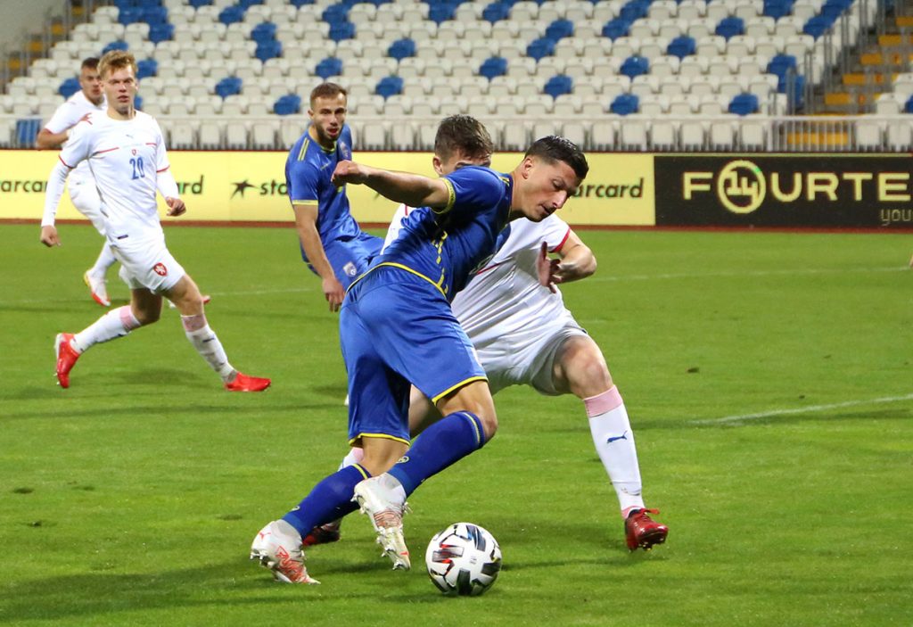 kosovanfooty_EN's tweet photo. 🇽🇰🆚️🇨🇿 in 📸 | #KOSCZE https://t.co/icSK0IUSBH