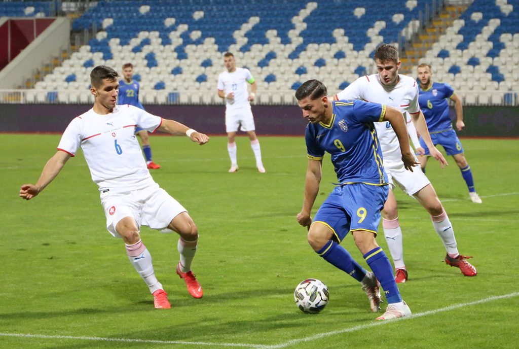 kosovanfooty_EN's tweet photo. 🇽🇰🆚️🇨🇿 in 📸 | #KOSCZE https://t.co/icSK0IUSBH