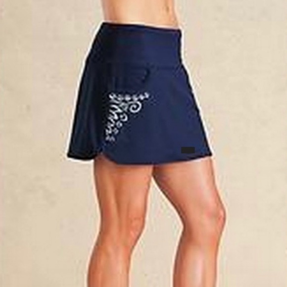 te_andra's tweet image. So good I had to share! Check out all the items I'm loving on @Poshmarkapp #poshmark #fashion #style #shopmycloset #speechless #reebok #athleta: posh.mk/jxK6kFKuakb