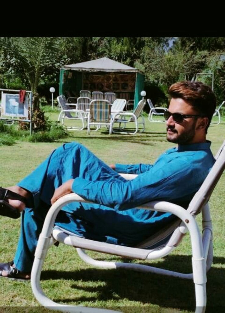 ZainAliMahar4's tweet photo. UnLimited🍨HBD🎂 dear Brohh🍧.M lucky to count U not only as my BRo but aS my RoLe mOdeL❤‍🔥.Sensible &amp; #Super_smart Broh🤩. ToNs oF #HBD🍦🍦 wishes. #Gratitude❤️ https://t.co/A2I4znbuc7