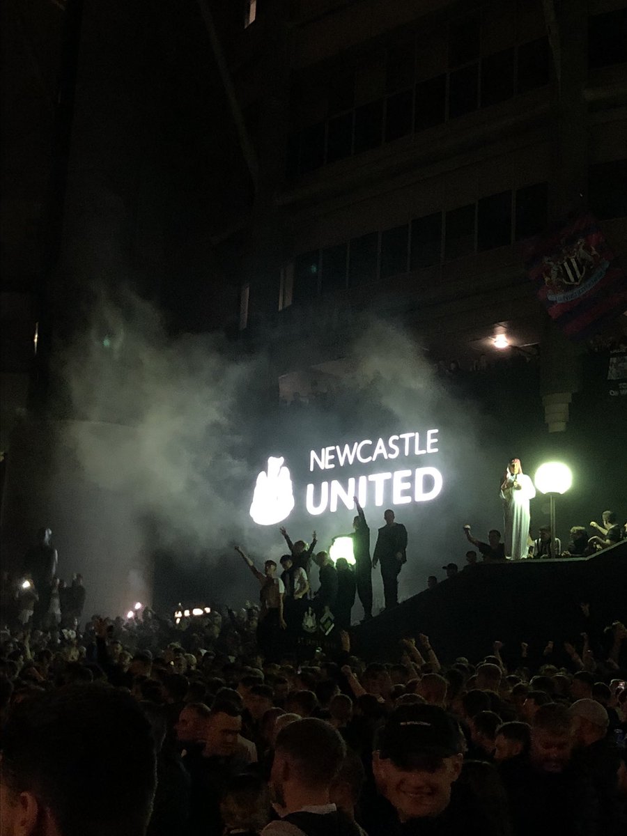 nufctrust's tweet photo. NEWCASTLE 
UNITED

(Photo credit @Pooliemags1Ttv) https://t.co/3wra15eBWy