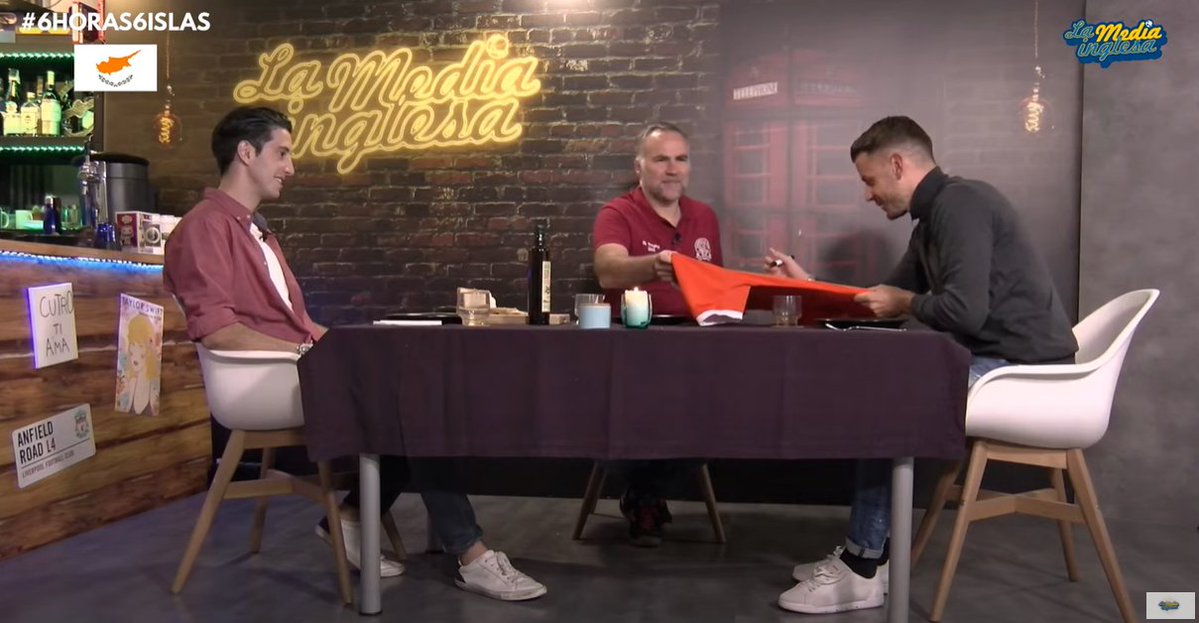 ¡Llega el turno de Sicilia!

Sorteo de una camiseta del Blackpool firmada por Andrea Orlandi. Haz RT a esta publicación para participar, desvelaremos el ganador en los momentos finales de este directo benéfico #6horas6islas

⬇️Apoya a los afectados aquí ⬇️
youtu.be/RhhRBXzmLe4