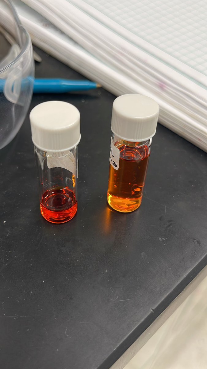 M_Reynolds95's tweet image. Pumpkin orange and blood red. Time for Halloween🎃🎃#RealTimeChem #Halloween