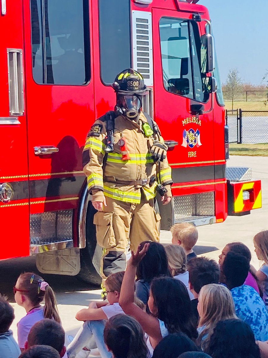 Kurk Pyros tweet media