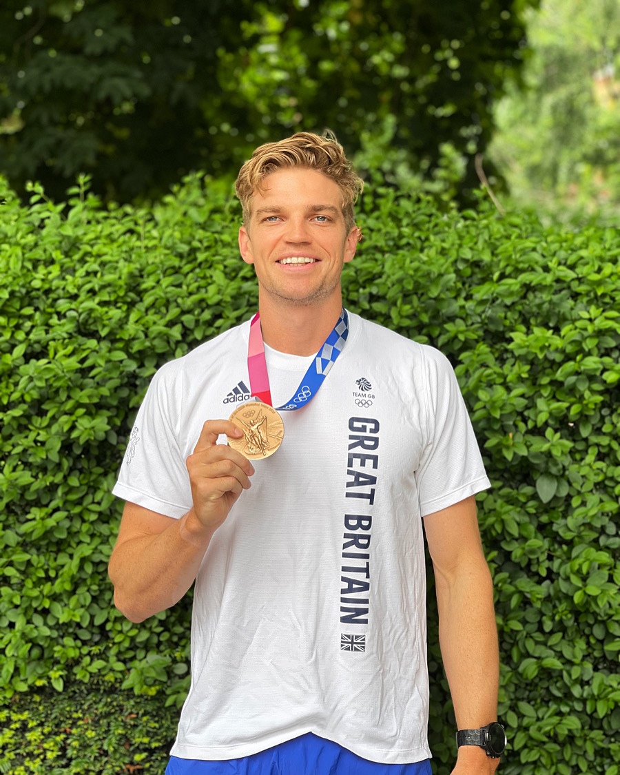 We are pleased to announce that the Bristol Sporting Club will be back in action on Monday 11th October when we host the annual match between Western Counties ABA and The Royal Navy. Our "Sporting Guest" will be Gloucestershire's Olympic bronze medal winning rower Tom George