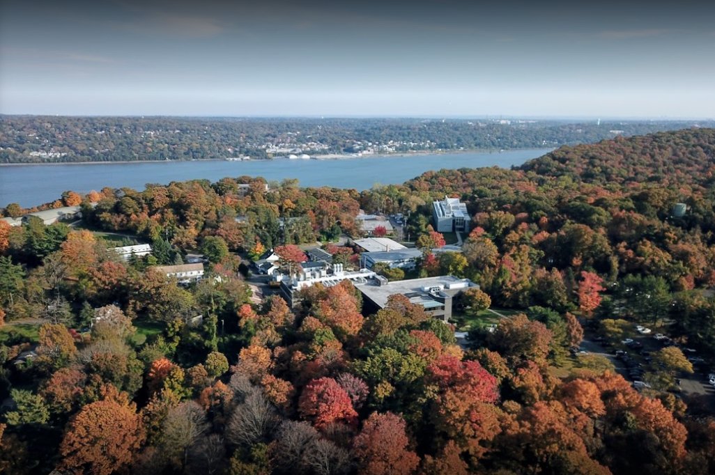 .<a href="/Columbia/">Columbia University</a>'s Lamont-Doherty seeks a Senior Staff Associate to oversee day-to-day operation of organic geochemistry laboratory, including equipment use/maintenance, training, sample analyses, data analysis/reporting, and more. Please RT. Learn more/apply: academic.careers.columbia.edu/#/82489