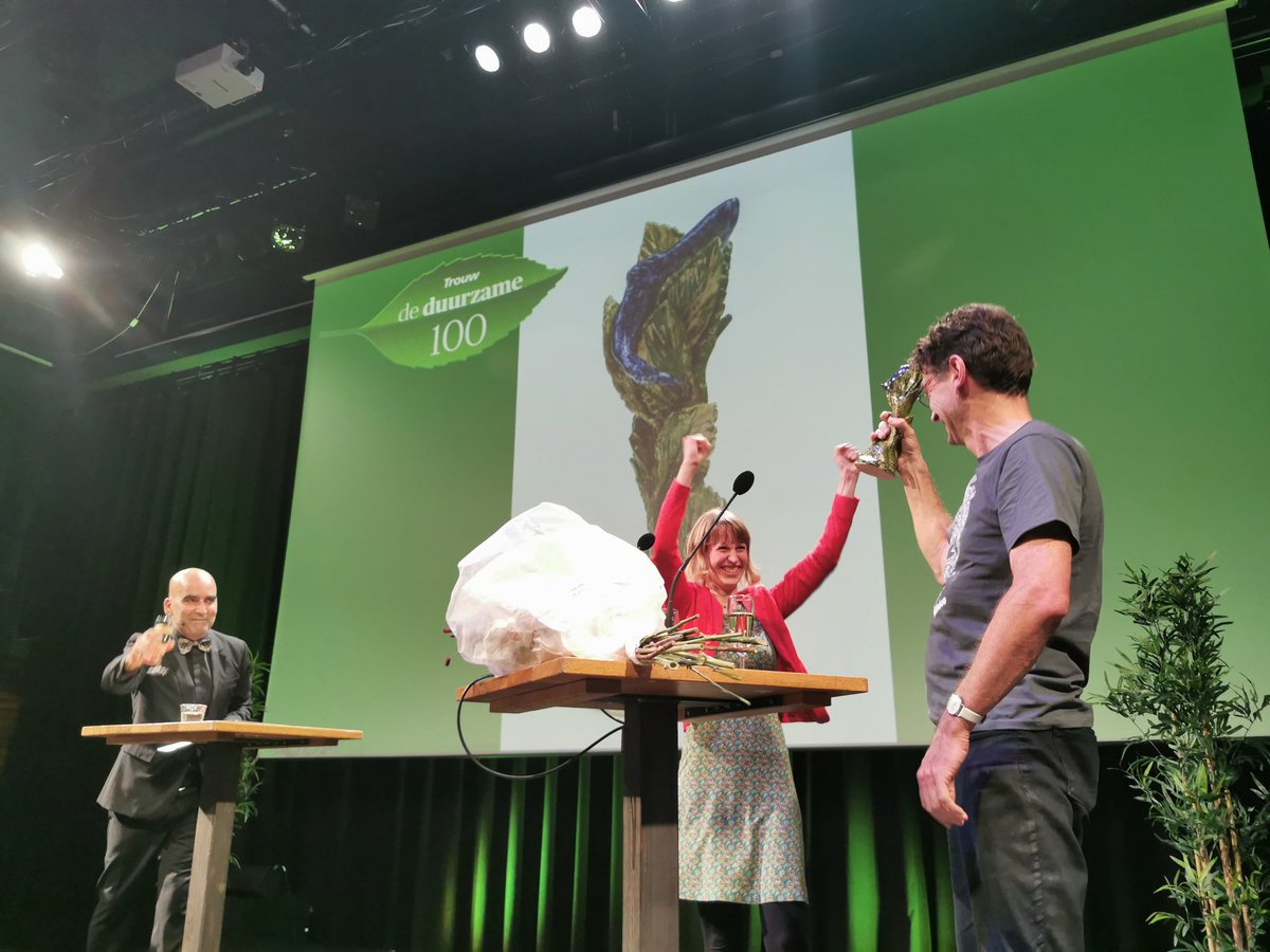 YES. Helemaal bovenaan in de #trouwduurzame100!!! 

Alle ambtenaren, docenten, wetenschappers, gepensioneerden, waterschappers, jongeren, politie-agenten en onderzoekers die zich inzetten voor  #ABPfossielvrij

Deze is voor jullie!