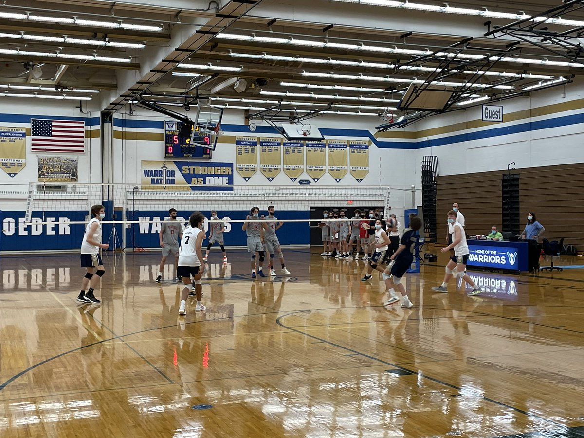 SchroederSports's tweet photo. Hanging out late on Homecoming Night 4!
Boys volleyball going to a 5th and final set 🆚 Penfield!  Let’s GOOOOOOO! https://t.co/ipZjLu8qqG