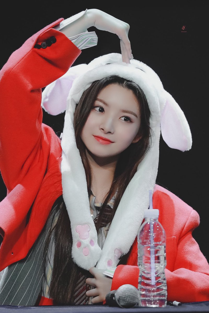 Everyway_twt's tweet photo. 𝑫𝒆𝒔𝒄𝒆𝒏𝒅𝒂𝒏𝒕𝒔 𝒐𝒇 𝒑𝒓𝒊𝒏𝒄𝒆𝒔𝒔𝒆𝒔 𝒂𝒏𝒅 𝒗𝒊𝒍𝒍𝒂𝒊𝒏𝒔, 𝕤𝕚𝕩 𝕝𝕚𝕘𝕙𝕥𝕤°✮↺ #MAELY 🌸 #PIXY2ndCB + #SCREAMwPIXY
Alto todo el mundo que @twtpixy regresaron, así que por favor, paren de respirar un segundo para que las reinas respiren dignamente 🛐. https://t.co/fNSIFHFBEM