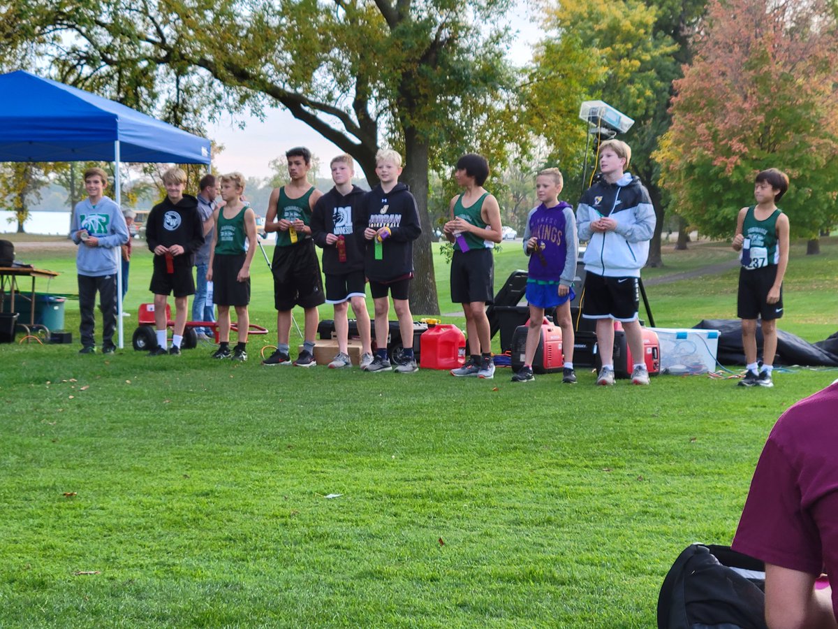 All 4 Junior High Boys place in the top 10.  Domenek Williams, Finn Langheim, Frank Menden, and Ari Langheim