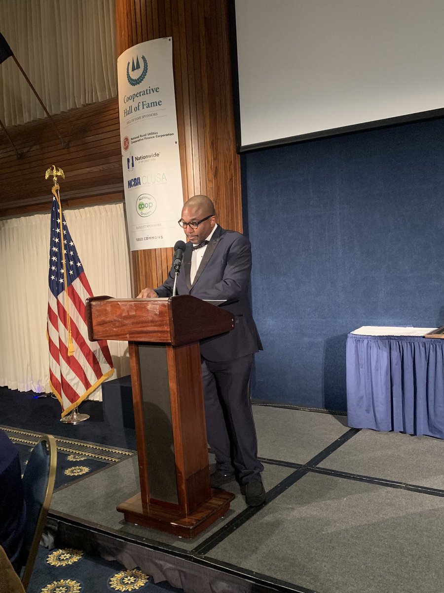 The 2021 #coophof is underway with the amazing @jholdsclawiv as the Master of Ceremonies. Great to hang out with you Lord Holdsclaw #gocoop #coop