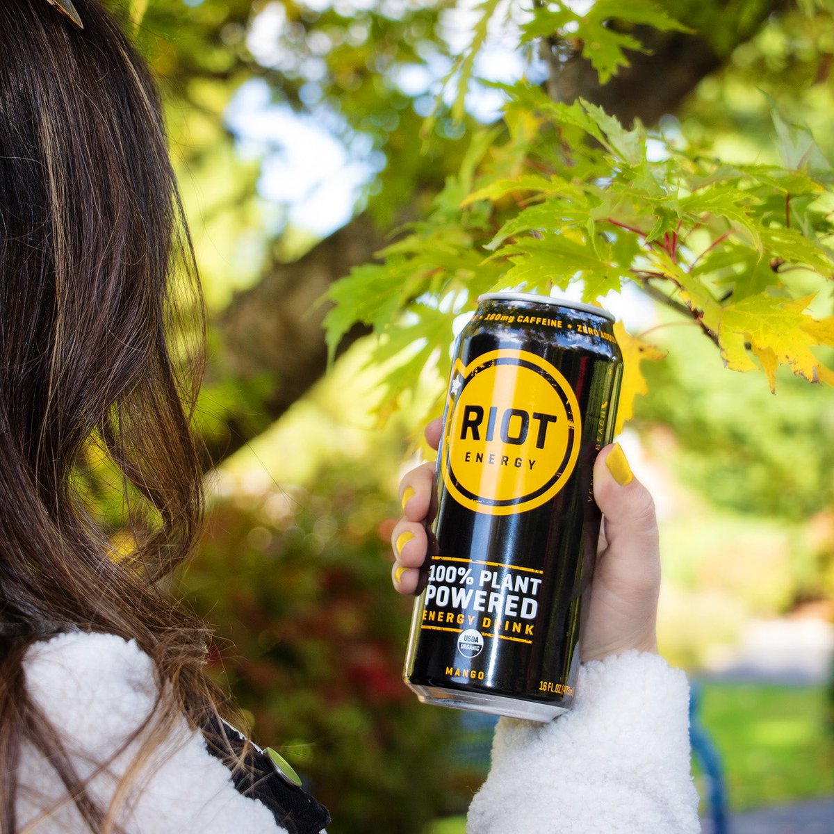 CrazedRayRay's tweet photo. Have you tried @RIOTenergydrink? 🌱😋 It's riotously delicious, 100% plant-powered energy drink!⚡️Put down the chemical-filled energy drinks and sip on RIOT energy, made with real ingredients! #RIOTOn #quitthechemicals #RIOTEnergy https://t.co/Bafld5fqu6