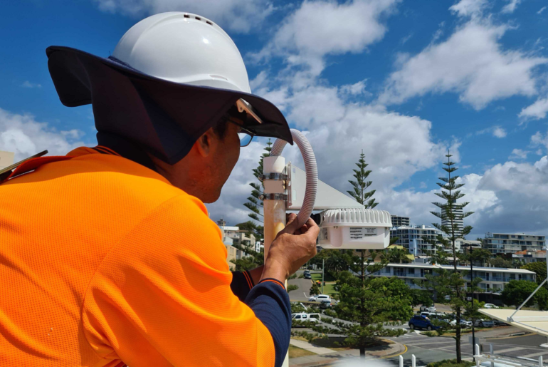 VostroNet's tweet photo. @CouncilSCC has appointed VostroNet to deliver high-speed public wireless throughout the region!

Next-generation infrastructure to support the Sunshine Coast's growing digital economy.

Read more about the deployment here: 
https://t.co/Op8DHFQIsM

#vostronet #publicwifi #SCC https://t.co/zyWOXxL89a