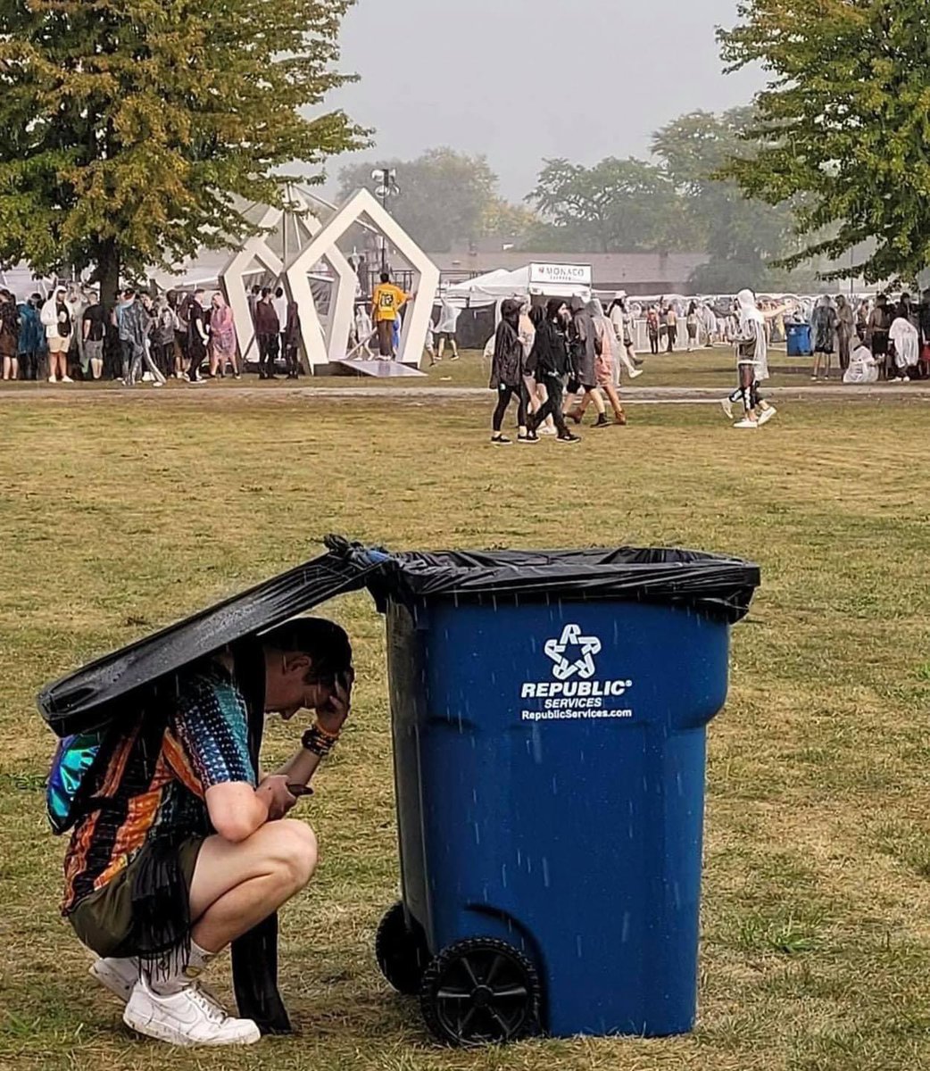 _theXchange's tweet photo. Visual summary of what it’s like being a music fan the past couple of years. https://t.co/4b2m4UVCZd