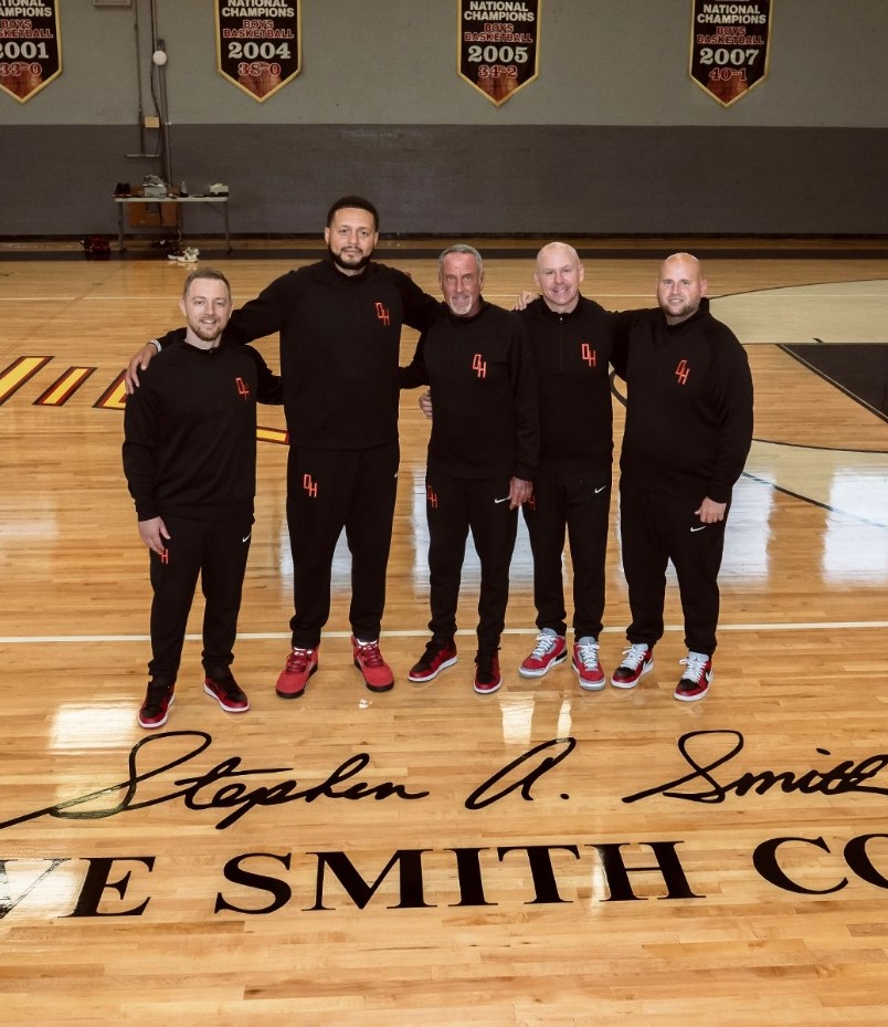 Hardest working staff I've ever been around! Also good dressers and heat on their feet!!😁