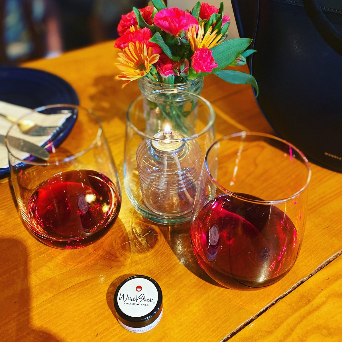 WineBlock tweet media