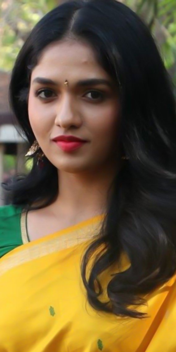 MercuryNews26's tweet photo. @TheSunainaa
Beautiful #actresd #sunaina photos https://t.co/6efU45QwRX