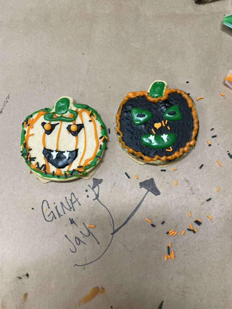 Here’s some of our art work from cookie day. <a href="/HRMThomasTHD/">Shariff R Thomas</a> <a href="/BrendanMcDowel9/">Brendan McDowell</a> <a href="/Ramona_Coleman_/">Ramona_ColemanHD</a> <a href="/kashira6530thd/">Kashira Whalon</a> <a href="/jenniemendelzon/">Jennie Mendelzon</a> <a href="/1993BUICK/">Anthony White</a> <a href="/madeniaelaine/">Elaine M. Brown</a>
