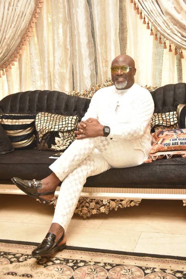 Senator Dino Melaye. (SDM) tweet media