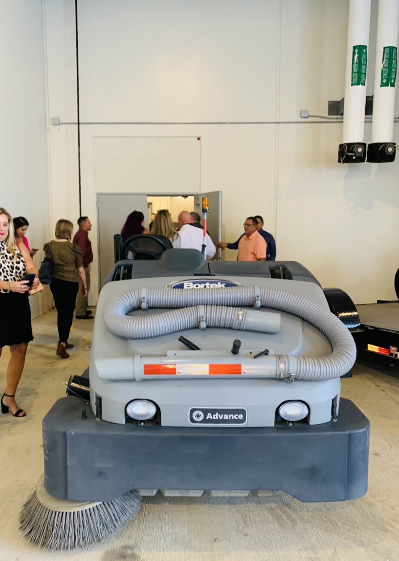 IFMASAT's tweet image. Check out our great turn out from yesterday’s monthly luncheon and Frost Tower Tour! 👏 Thank you Keith Williams &amp;amp; Frank Estrada for coordinating this tour! #IFMA #IFMASA