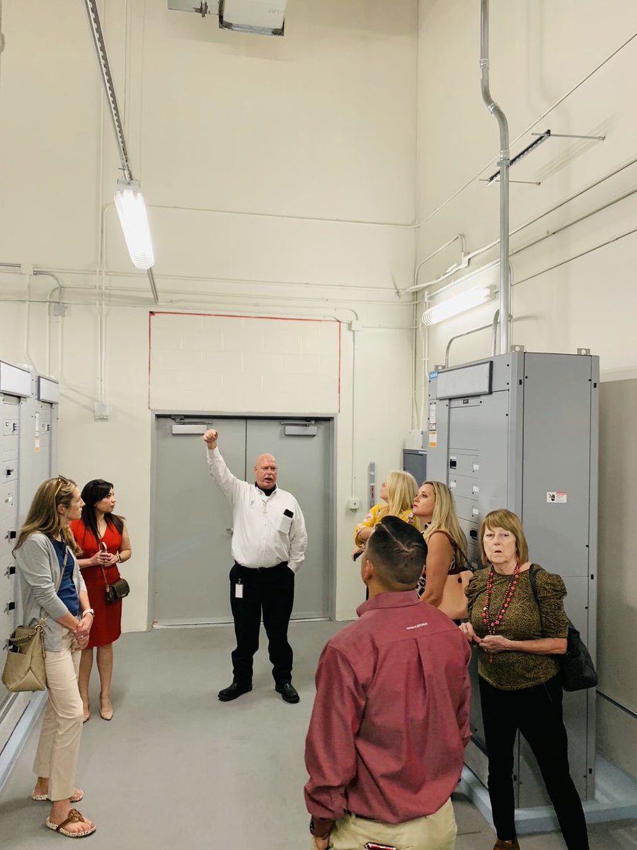 IFMASAT's tweet image. Check out our great turn out from yesterday’s monthly luncheon and Frost Tower Tour! 👏 Thank you Keith Williams &amp;amp; Frank Estrada for coordinating this tour! #IFMA #IFMASA