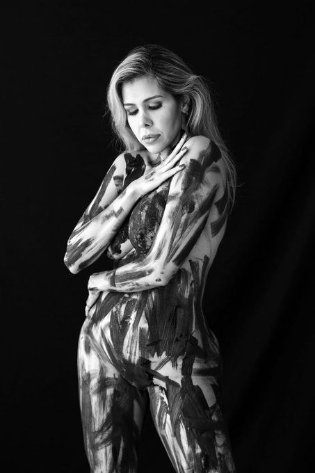 Black and white 🤍🖤 https://t.co/Zke0ZD2hrF<a href="/tag/onlyfansgirl"class="tags"><span>#onlyfansgirl</span></a>