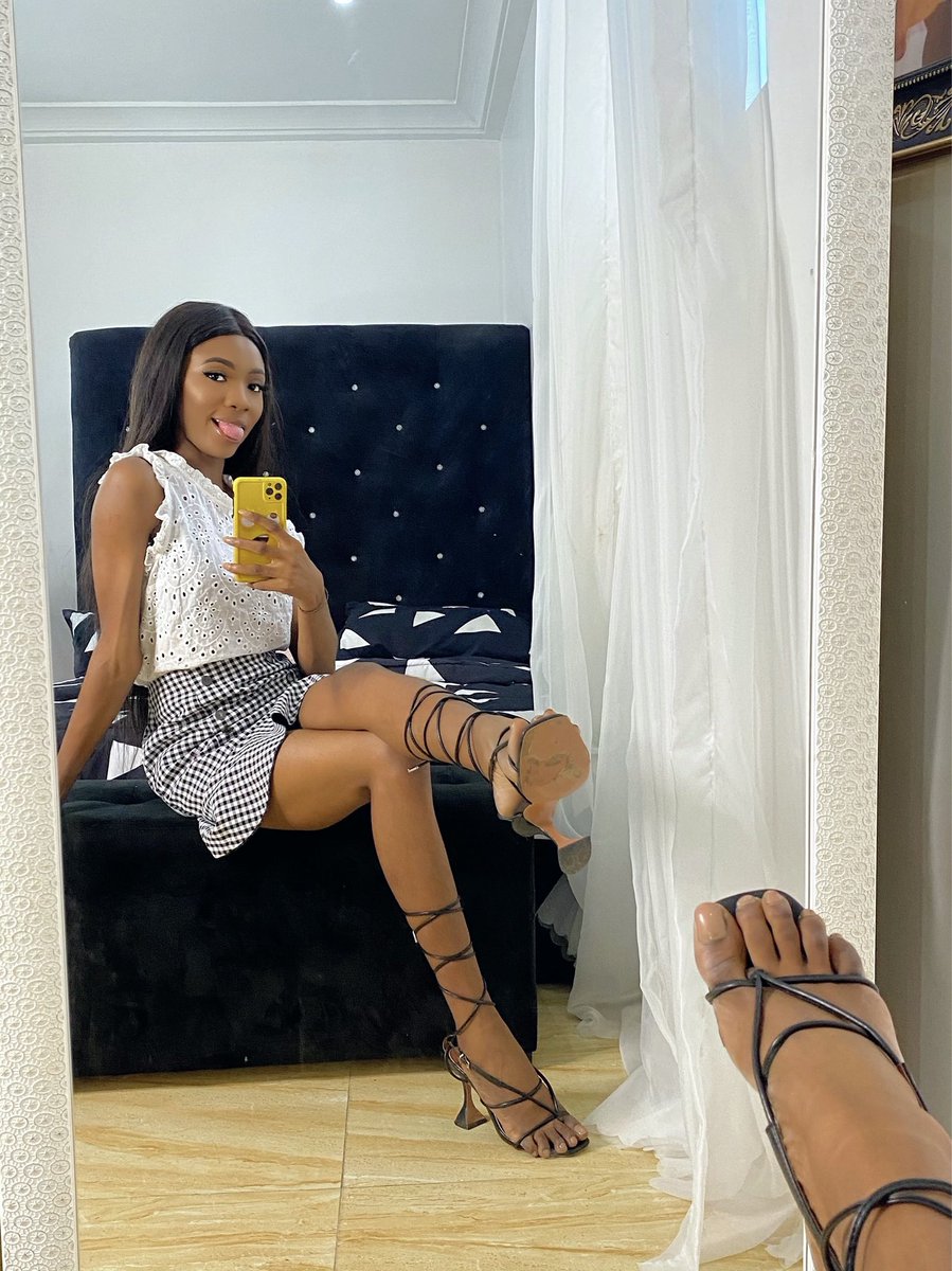 AifyTheresa's tweet photo. Late night candy 🍭 for my lovers on Twitter https://t.co/xVrsRsdMT9