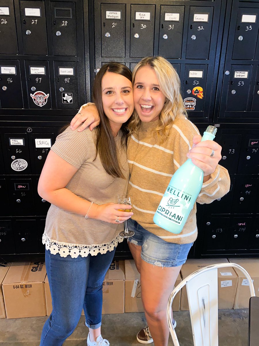 Kendall_Kozeny's tweet photo. My sister has blessed her with her presence for 26 years now!! HBD BIG SIS❤️ @twitterlesskatie https://t.co/zxrnrtDjvJ