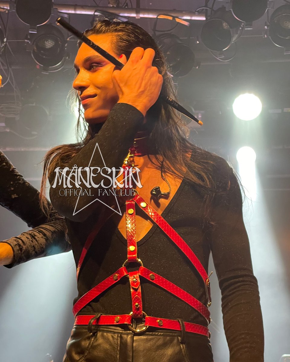 ManeskinFanClub's tweet photo. 📸 | Ethan Torchio tonight at SO36 in Berlin. ⭐️ https://t.co/z6iXr4BIWK