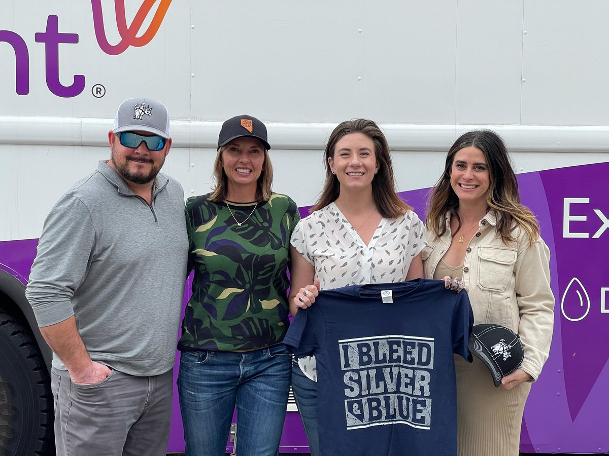 nevadamining's tweet photo. NVMA members @cgsmule and Just Refiners teamed up to host a blood drive in Sparks yesterday. Thank you to everyone who came out and donated life. #NVmining #NVminingFamily https://t.co/bc5F5qp1UB