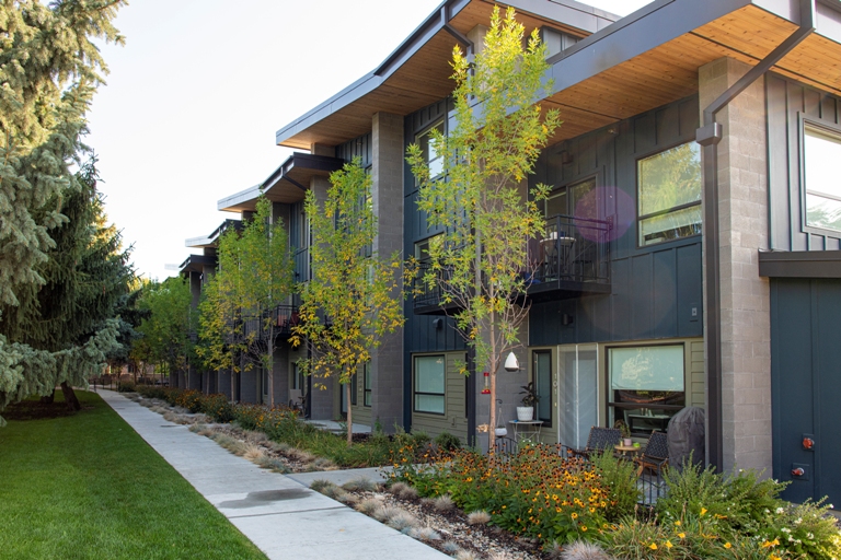 ccdcboise's tweet photo. CCDC housing project, Ash+River, has been named winner of the national Jack Kemp Excellence in Affordable and Workforce Housing Awards! Read more here: https://t.co/t3jCq1vXKQ
#ccdcboise #urbanrenewalidaho #ccdcatwork https://t.co/GV7HMgknYY