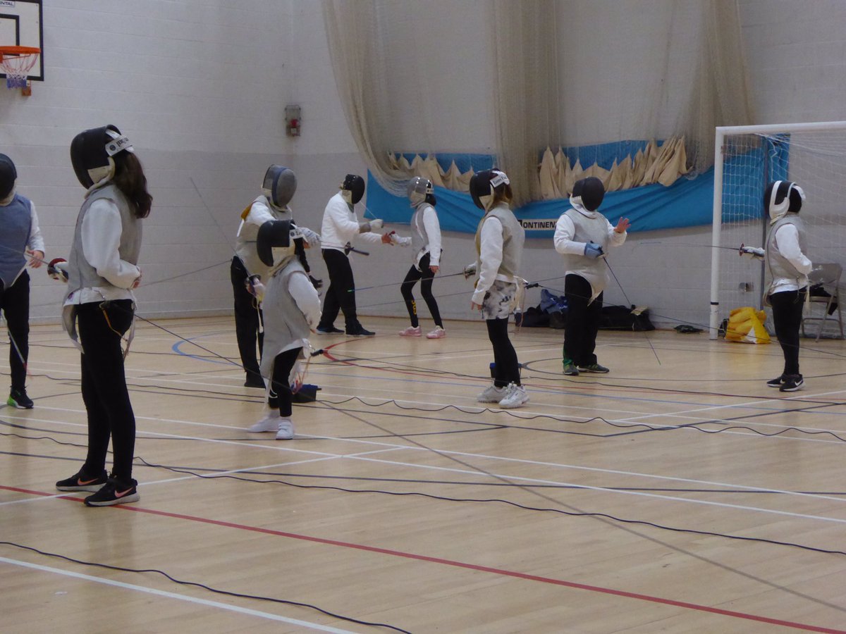 AshtonFencing's tweet photo. Absolutely fabulous night of fencing
#astleysportsvillage #tamesidereporter #activetameside #actiontogether #BritishFencing https://t.co/zCInNlQpnc