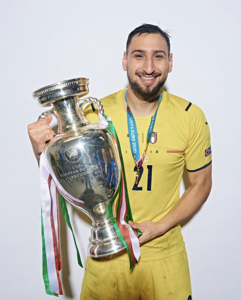 Antzeolla's tweet photo. @AMK__95 @gigiodonna1 https://t.co/hZBXccjTlt