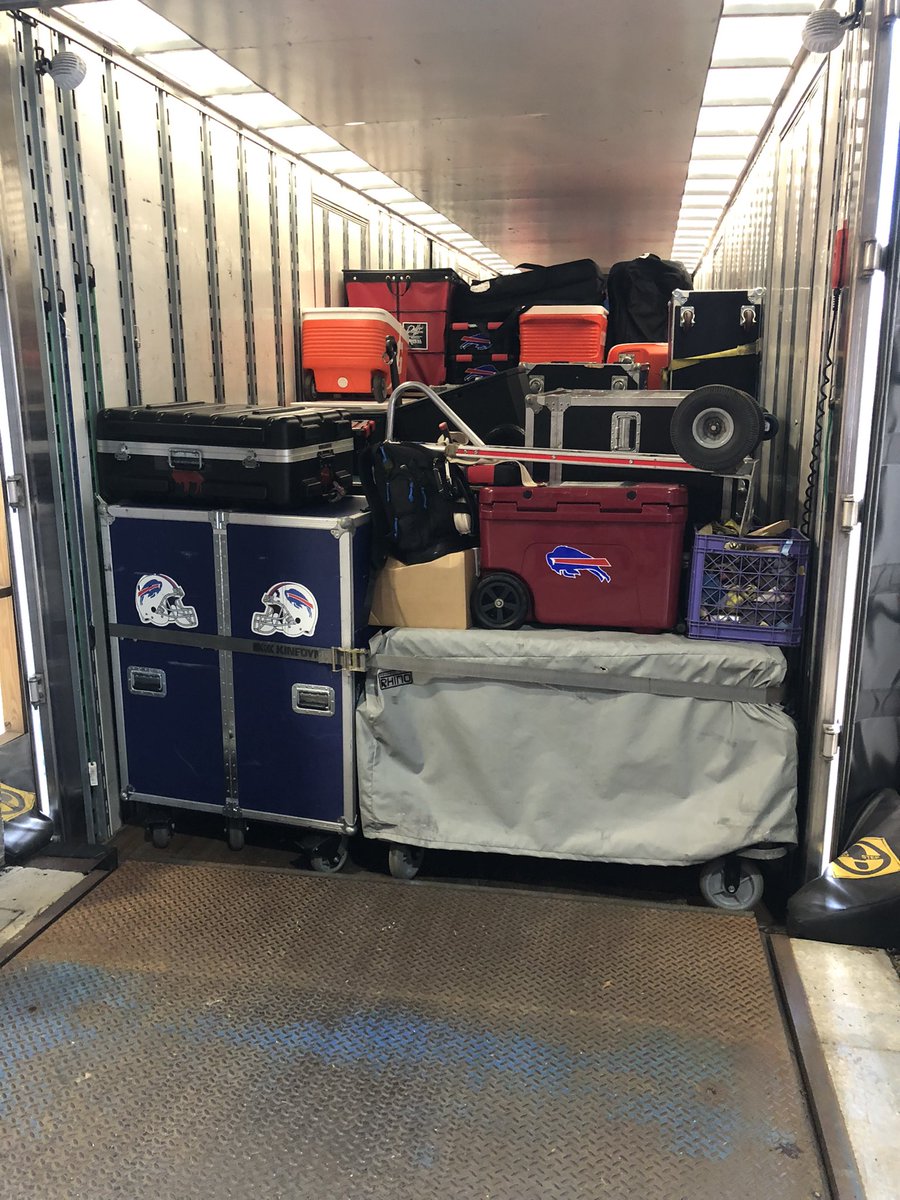 billsequipment's tweet photo. Equipment truck loaded up. Heading to KC #BillsMafia https://t.co/I836JHBj7Q