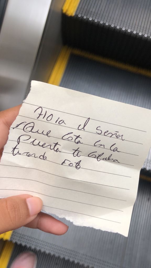 CatcallsofDR's tweet photo. Testimonio de #AcosoCallejero de @elorysepulveda 

"Un día iba en el metro y yo estaba en mi mundo, noté que un señor en frente de mí me estaba mirando fijo y el señor tenía el teléfono en la mano apuntando hacia mí pero no le di mente.(1/5)

#catcallsofdr #stopstreetharassment https://t.co/1QlCeQQSqg