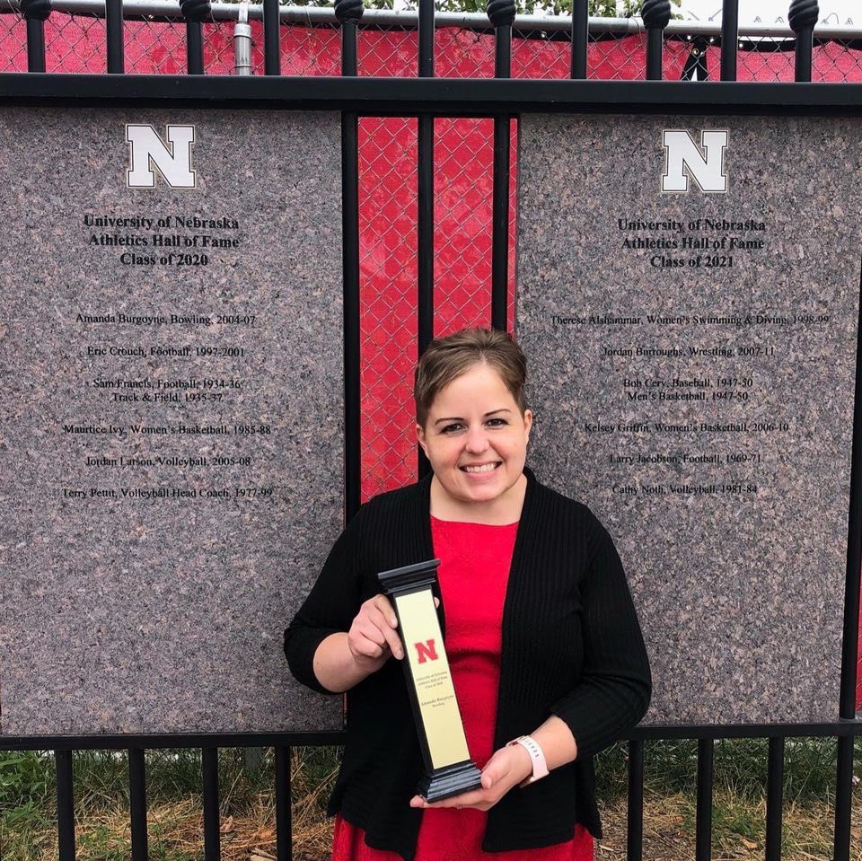 900 Global tweet media