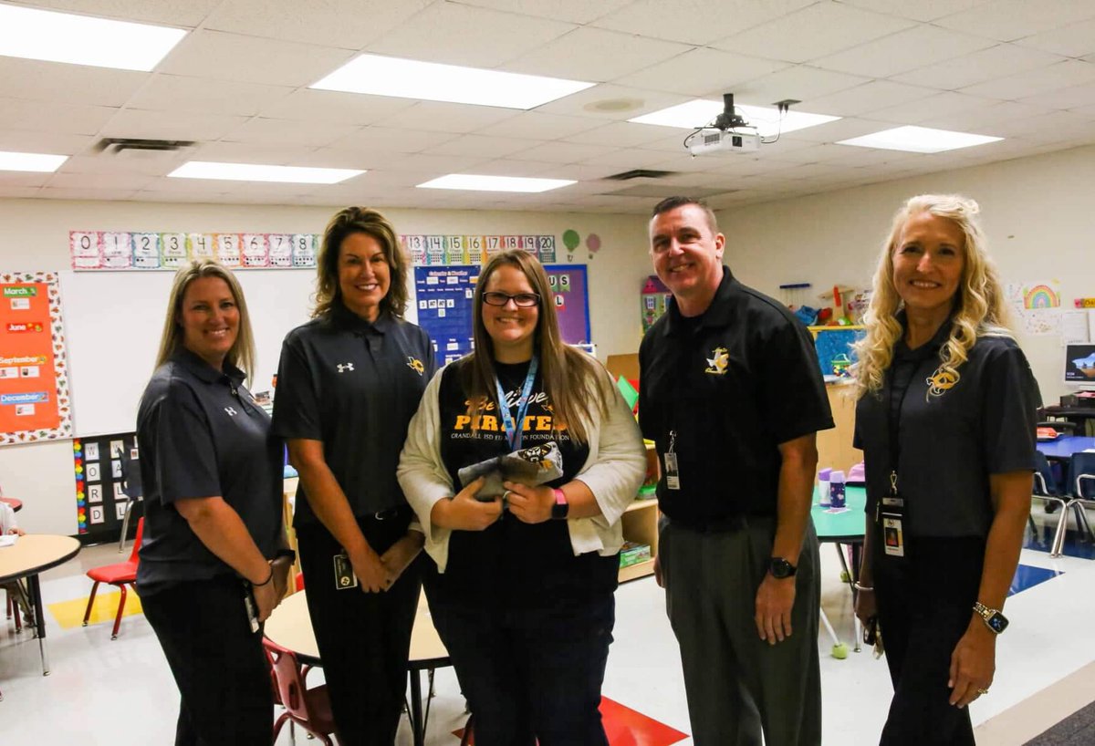 Gena Thomas tweet media