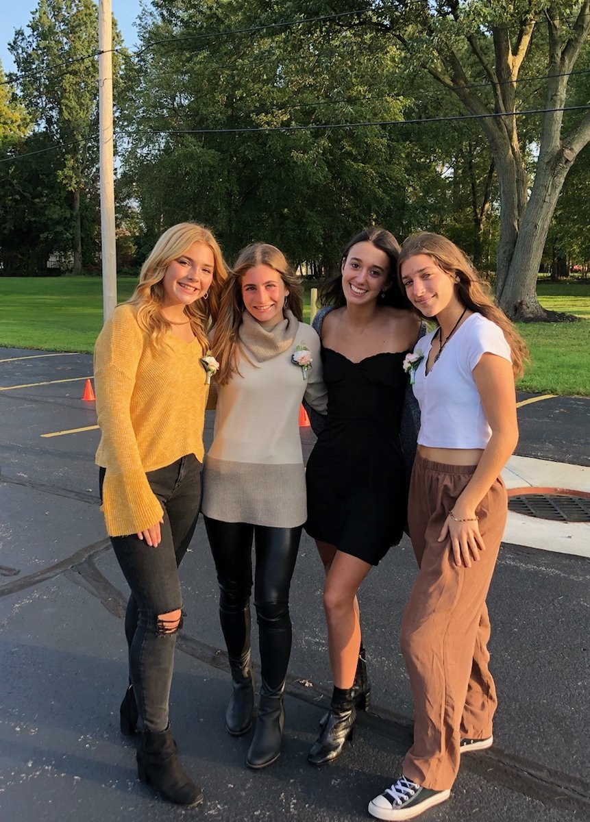 Congratulations to our Homecoming Sweet 16 Seniors Brynlee, Gia, Kennedy, and Emma!!!