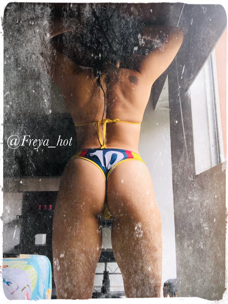 Freya_hot's tweet photo. Quien quiere ver el partido conmigo? 🇨🇴❤️‍🔥😈@LesbianSexDaiIy @swinger2428 @catsex_89 @FantasyResortSW @sentirspaclubsw @amantesprohibi8 https://t.co/OYk7oSuxoZ