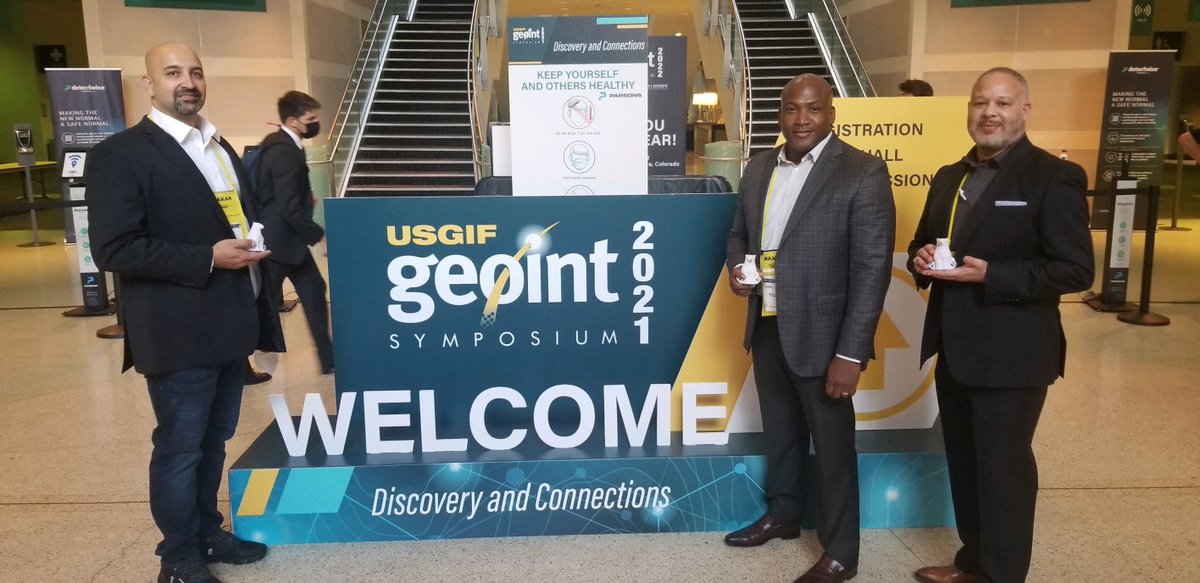 VistantCo's tweet photo. Apollo, PMCG's Polar Bear, made it all the way to St. Louis to be at this year's 2021 @GEOINTsymposium ! Come meet Apollo and @PMCGLLC at  Booth #1017! #GEOINT2021 #pmcg #polarbearclub #govcon https://t.co/n2poPbsSUy